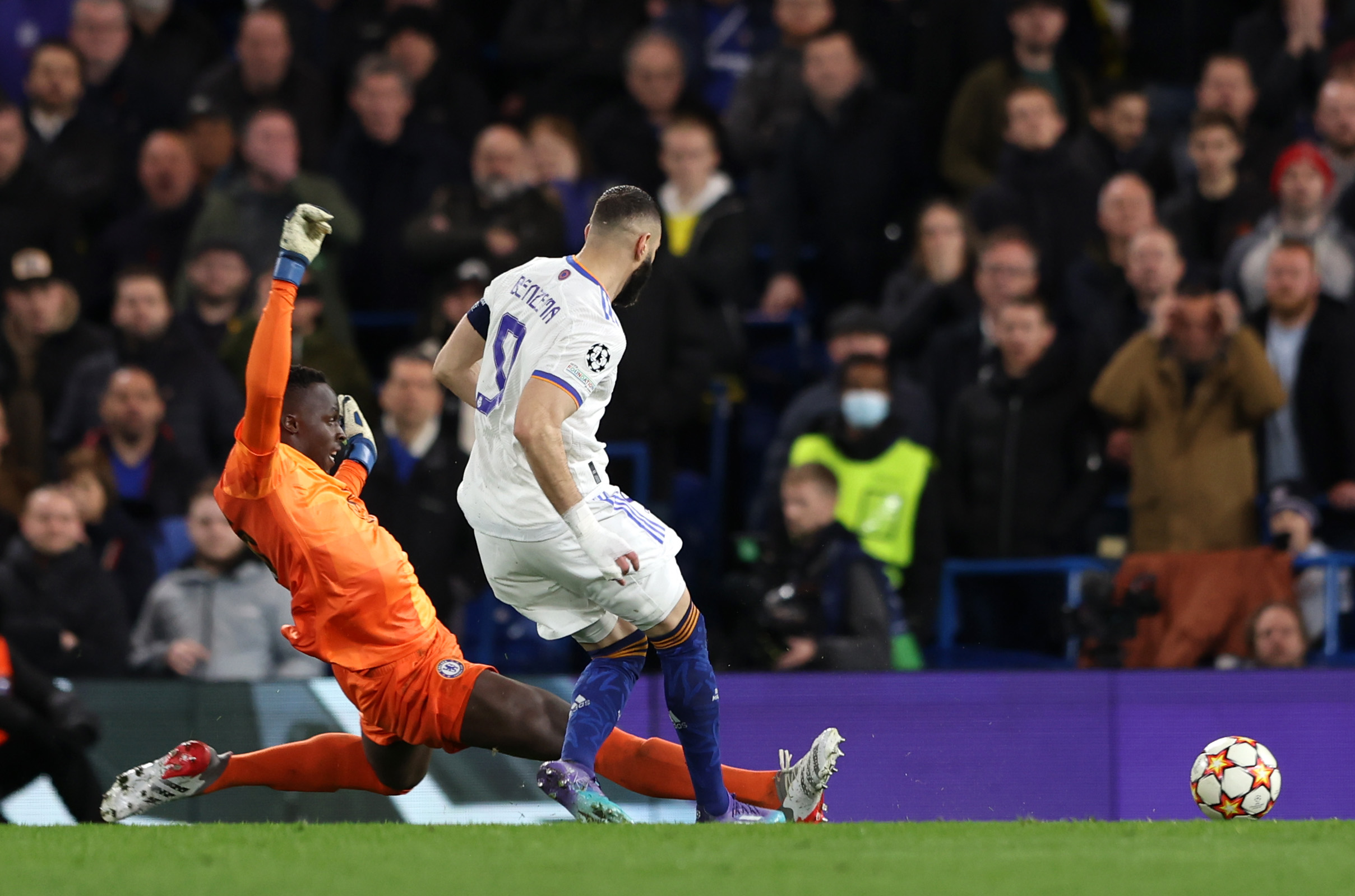 Chelsea FC v Real Madrid - Quarter Final Leg One - UEFA Champions League