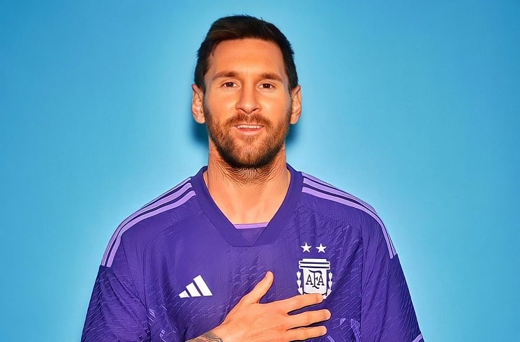 lionel-messi-argentina-away-shirt-2022-world-cup-qatar