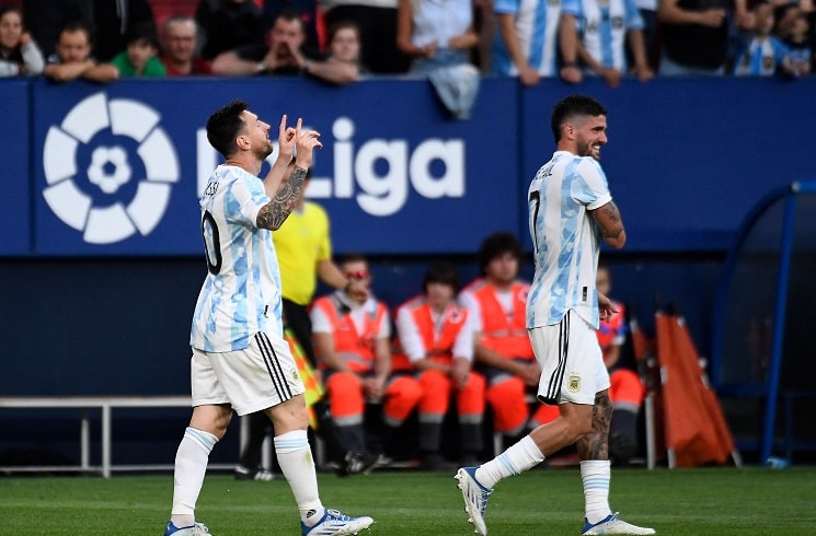 lionel-messi-argentina-national-team-goal-celebration