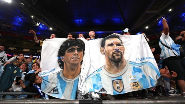 Lionel Messi, Diego Maradona, Argentina National Team