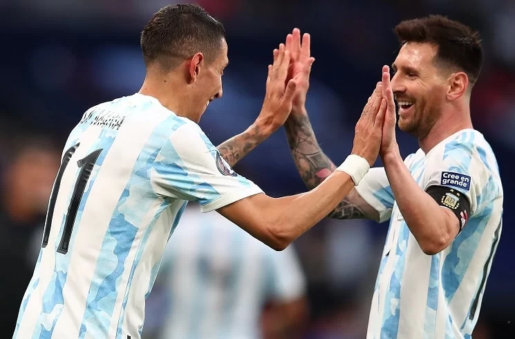 angel-di-maria-lionel-messi-argentina-national-team-goal-celebration