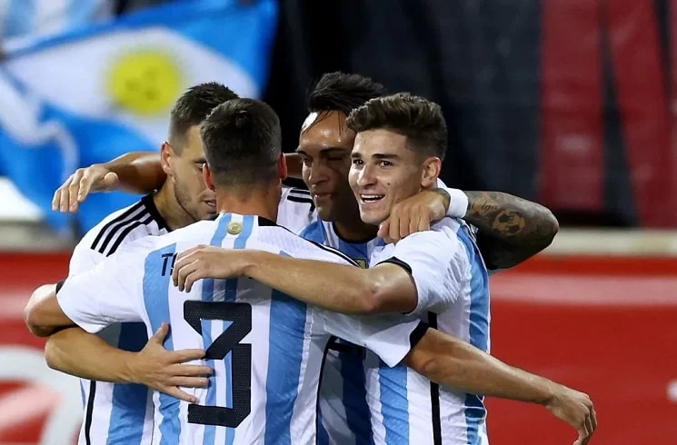 argentina-national-team-goal-celebration-jamaica