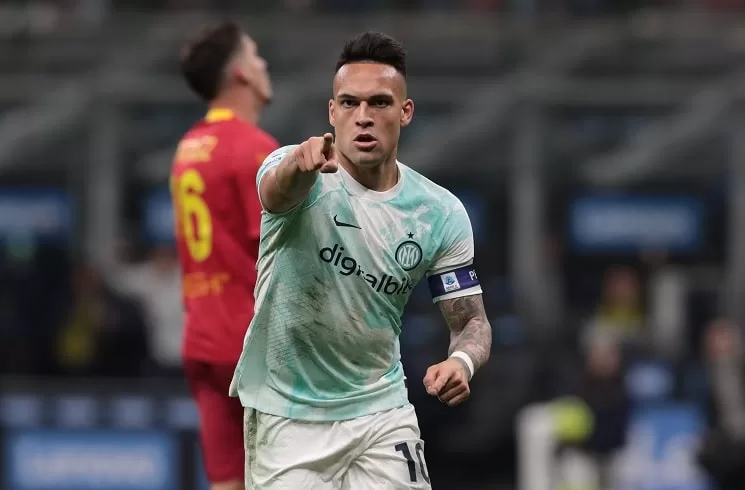 lautaro-martinez-inter-lecce-goal-celebration