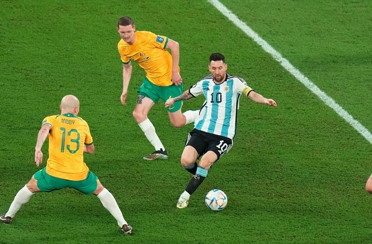 lionel-messi-dribble-argentina-national-team-australia