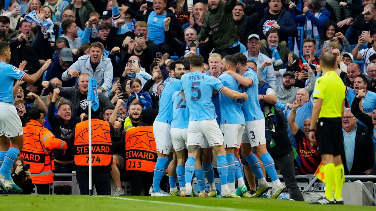 manchester-city-celebrate