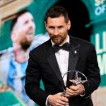 messi_with_the_laureus_sports_award