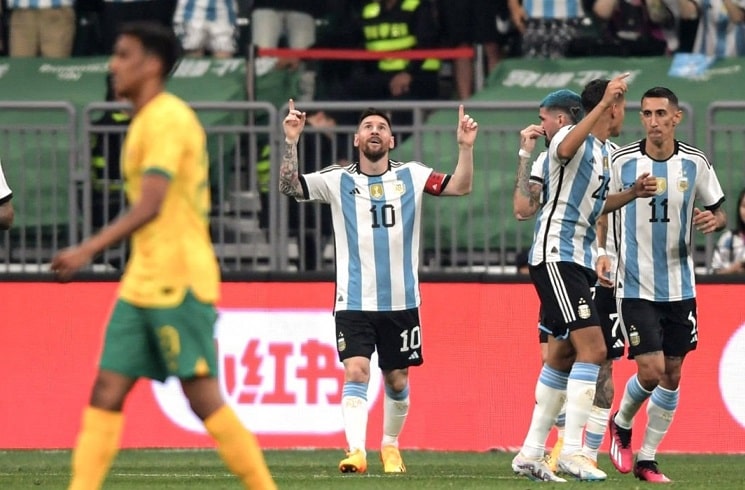 lionel-messi-goal-celebration-australia-beijing