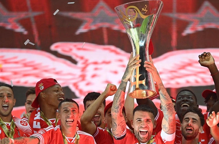 nicolas-otamendi-angel-di-maria-benfica