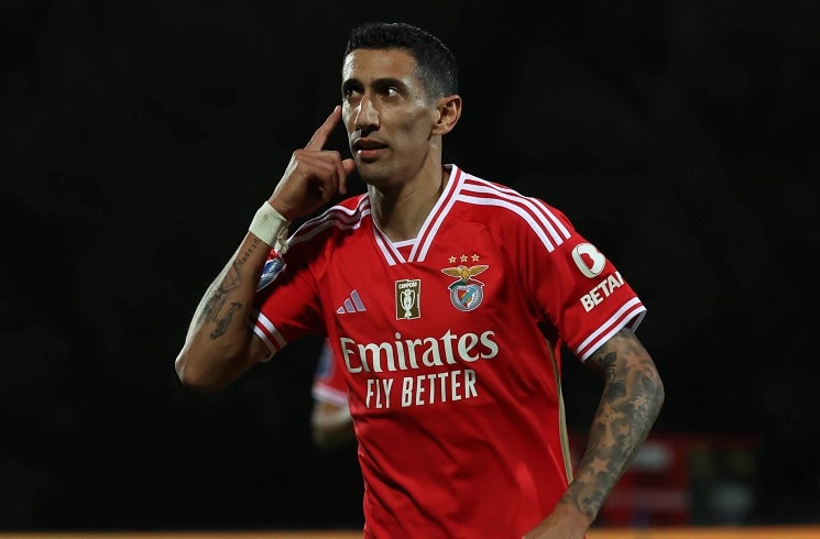 angel-di-maria-benfica-free-kick-goal-celebration