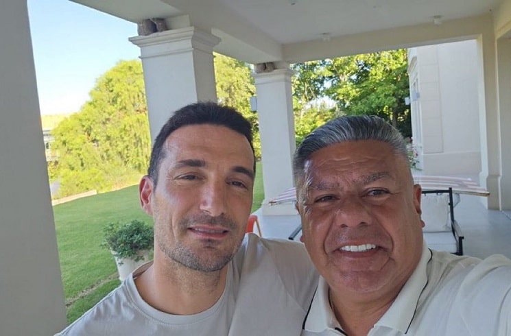 argentina-national-team-coach-lionel-scaloni-afa-president-claudio-tapia