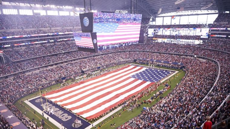 AT&T-Stadium-Dallas-Texas-crowd